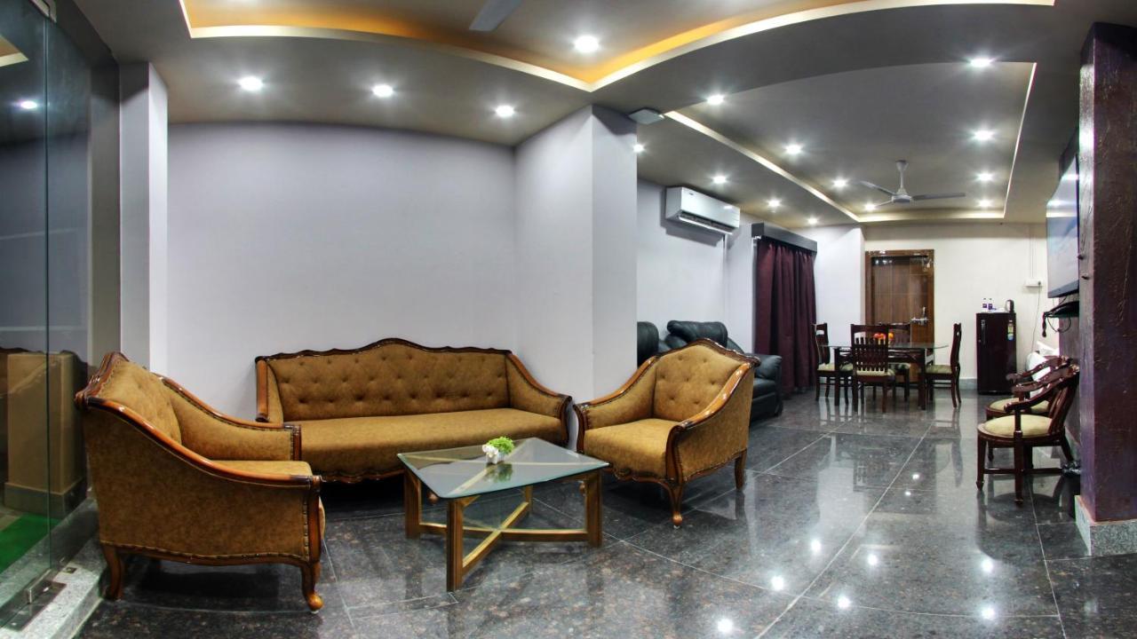 Отель Bharalu Residency Гувахати Экстерьер фото